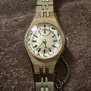Vintage Seiko Gold Tone Ladies Watch - Gold